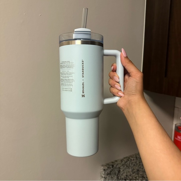 Stanley x Starbucks Target Spring Blue 40 OZ - Picture 3 of 4